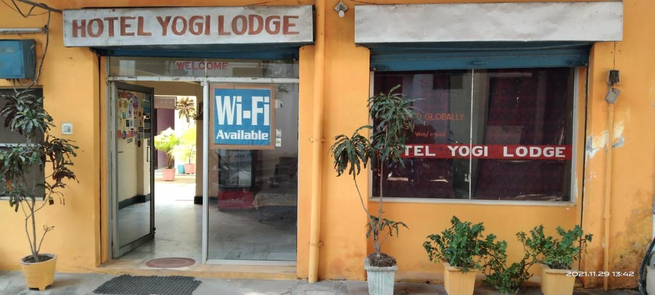 Hotel Yogi Lodge Khajurāho Dış mekan fotoğraf