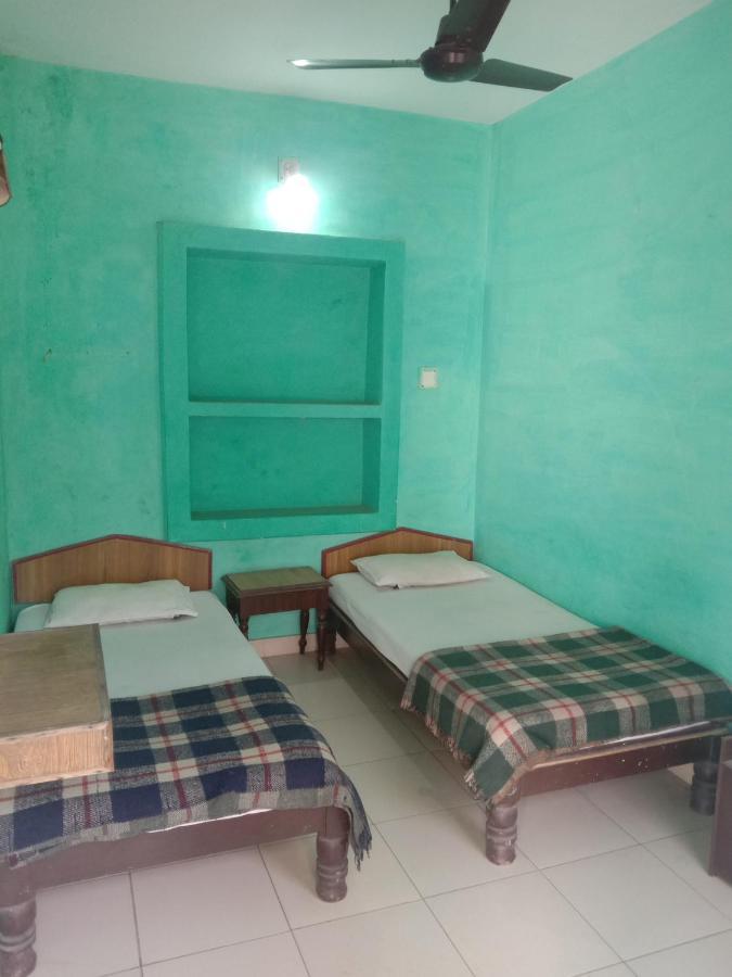 Hotel Yogi Lodge Khajurāho Dış mekan fotoğraf