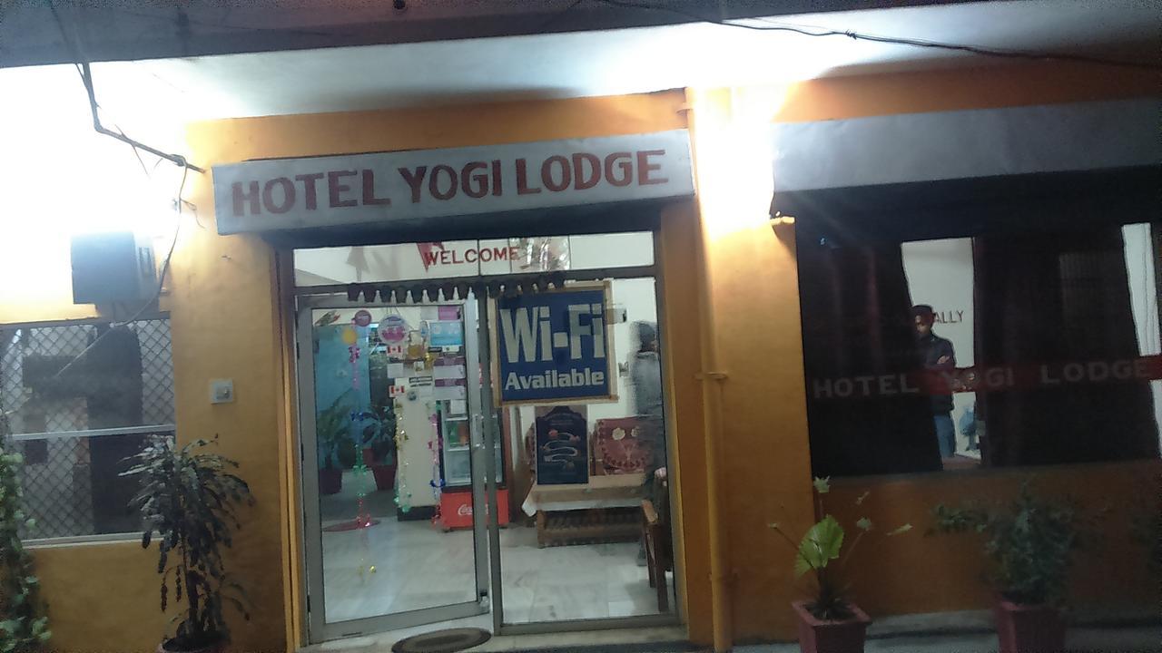 Hotel Yogi Lodge Khajurāho Dış mekan fotoğraf