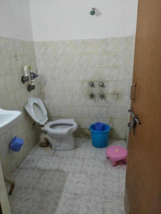 Hotel Yogi Lodge Khajurāho Dış mekan fotoğraf